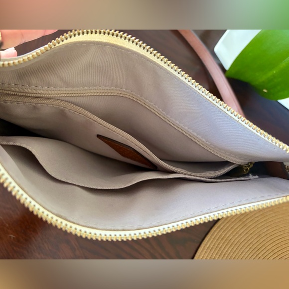 FOSSIL Crossbody Bag Tan Gray Shoulder Purse Polka Dot Adjustable Strap - Picture 4 of 10